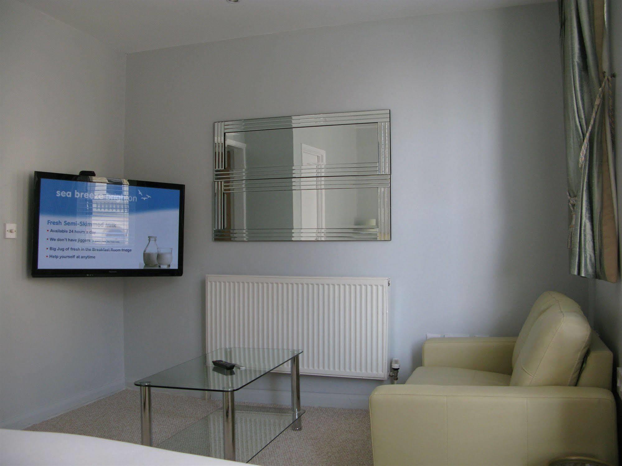 Oyo Lifestyle Hotel Sea Breeze Brighton Dış mekan fotoğraf