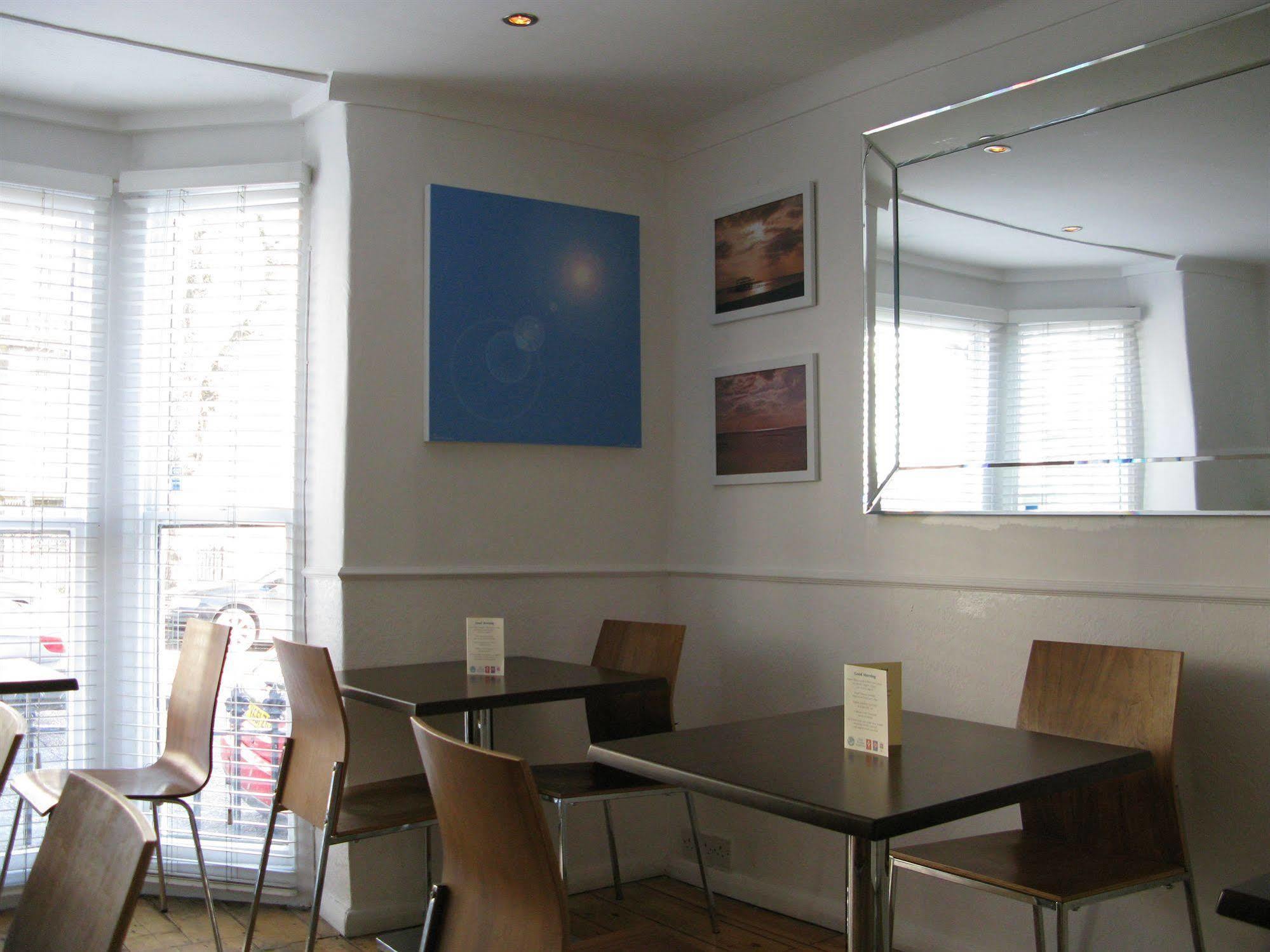 Oyo Lifestyle Hotel Sea Breeze Brighton Dış mekan fotoğraf