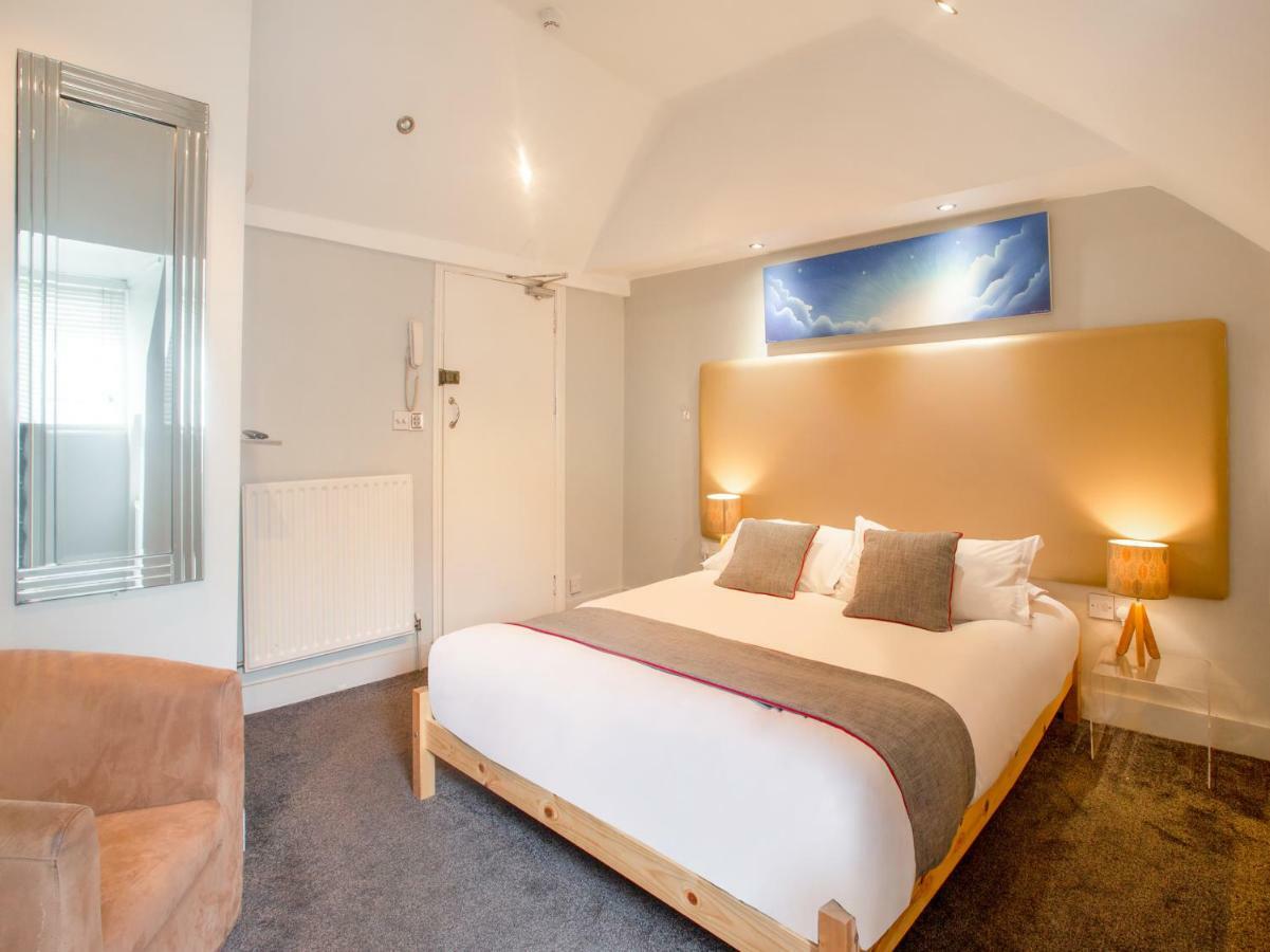 Oyo Lifestyle Hotel Sea Breeze Brighton Dış mekan fotoğraf