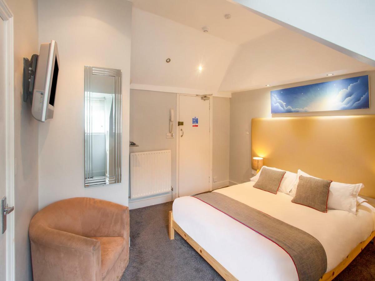 Oyo Lifestyle Hotel Sea Breeze Brighton Dış mekan fotoğraf
